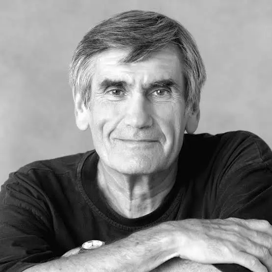 Est-ce que tu m’aimes ? Non. Redemande moi quand quelques minutes